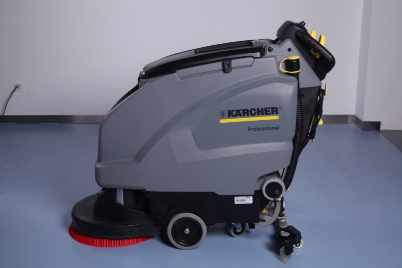 德国凯驰原装 手推式洗地机吸干机 进口洗地机 充电式洗地机 B40C 盘刷