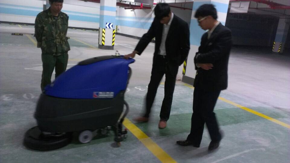 健力商城意大利 DULEVO 工业商业手推式洗地机洗地器 H510
