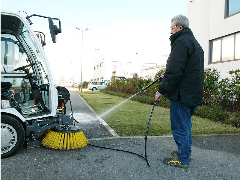 意大利Dulevo 工业商业驾驶式扫地机 扫地车 进口扫地机 扫地车 850mini
